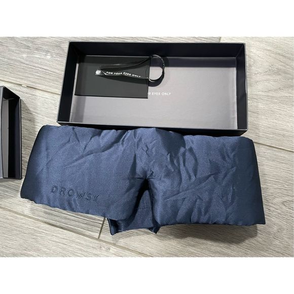 Drowsy Face Hugging Midnight Blue Silk Sleep Mask Brand New Eye Pillow - Picture 2 of 6